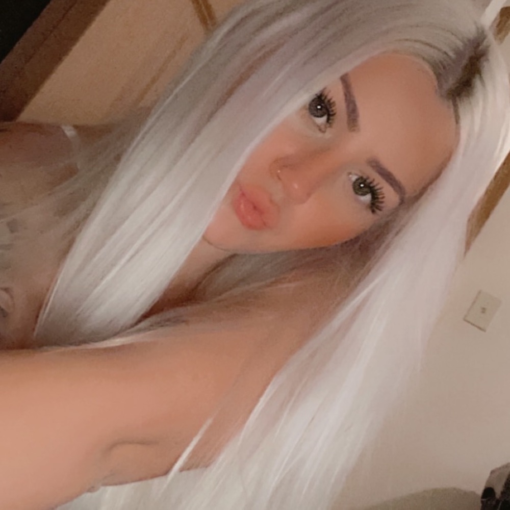 Meet your Posher, Lydia